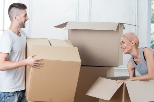 Commercial packing boxes and archive cartons for Watford businesses