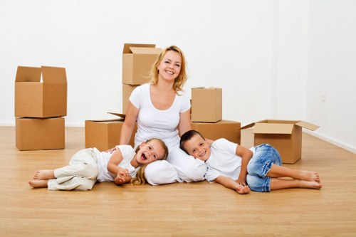 Free quote policy for removal van services in Watford